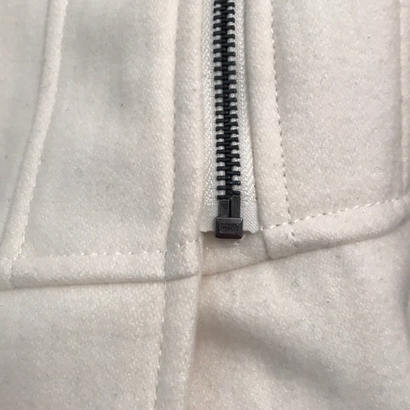 Express Women’s Peacoat - Picture 7 of 8